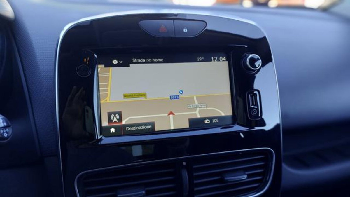 Renault Clio Sporter dCi 8V 75 CV Business (11)