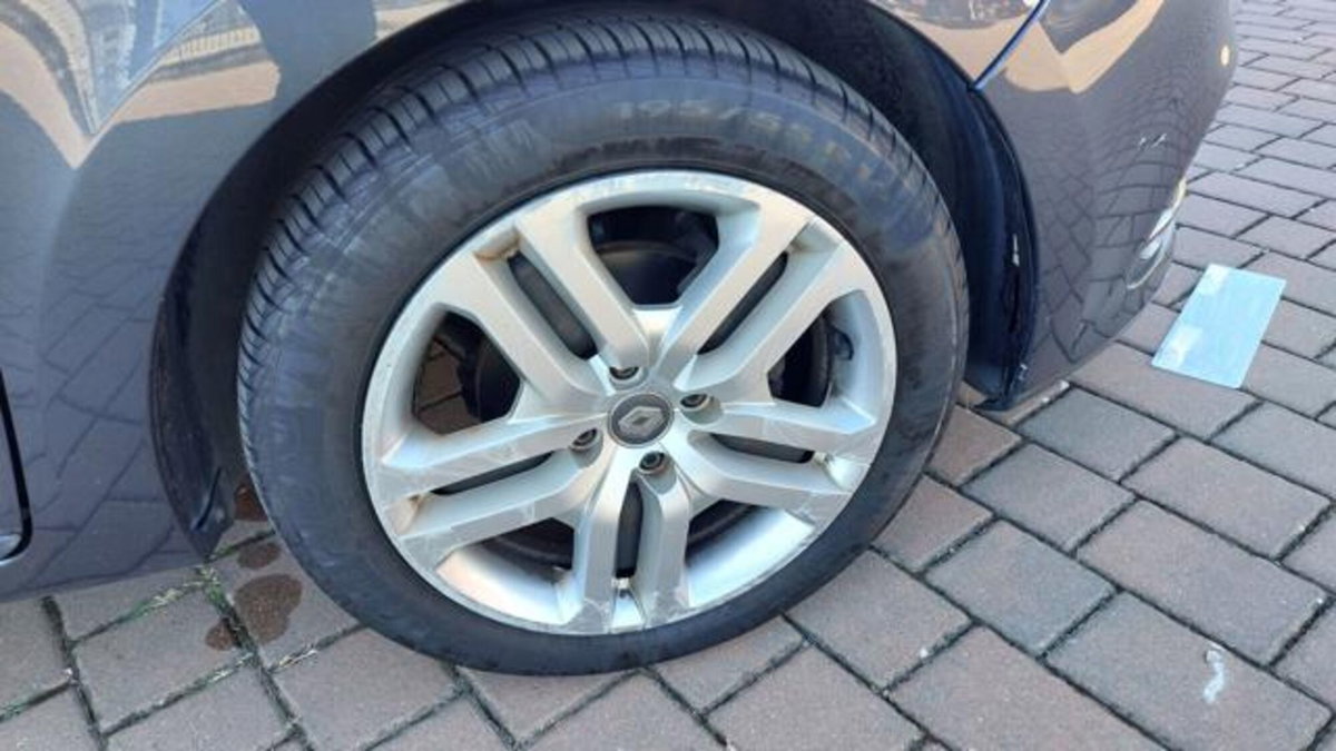 Renault Clio Sporter dCi 8V 75 CV Business (16)