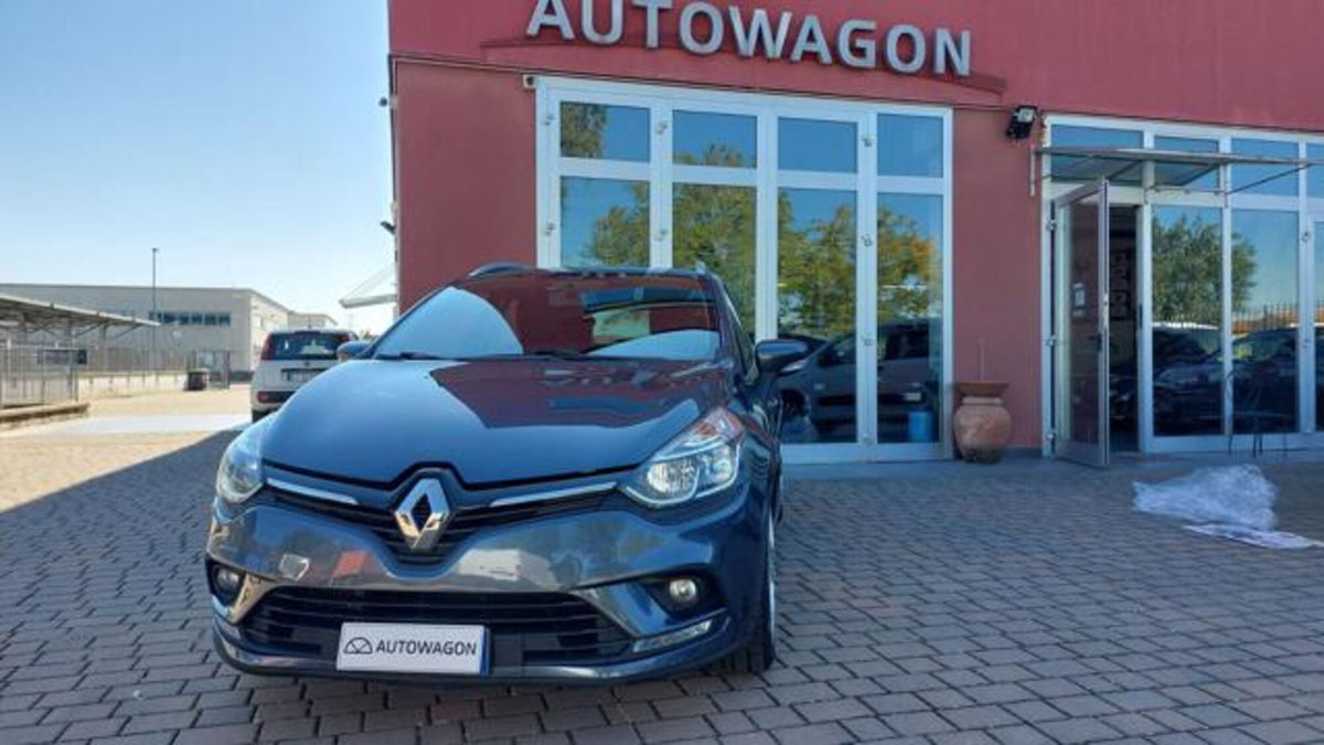 Renault Clio Sporter dCi 8V 75 CV Business (4)