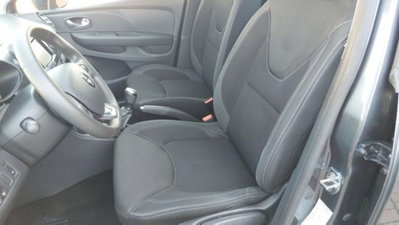 Renault Clio Sporter dCi 8V 75 CV Business (7)