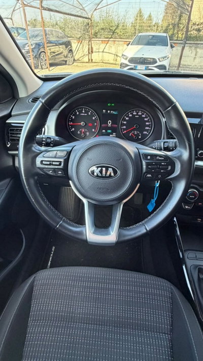 Kia Stonic 1.0 t-gdi Style (7)