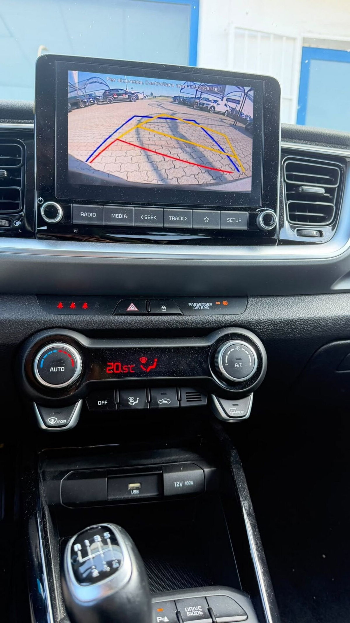 Kia Stonic 1.0 t-gdi Style (8)