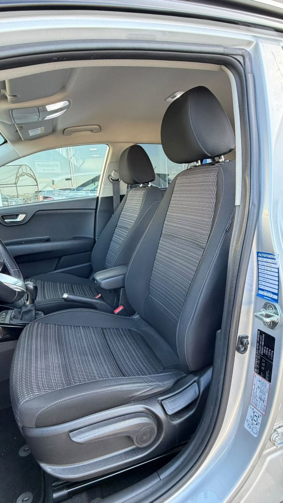 Kia Stonic 1.0 t-gdi Style (9)