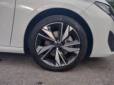 Peugeot 308 1.5 bluehdi Allure s&s 130cv eat8 (9)