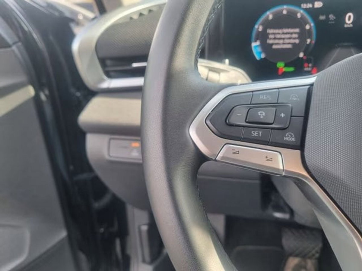 Volkswagen T-Roc 1.5 etsi Life 115cv dsg (12)
