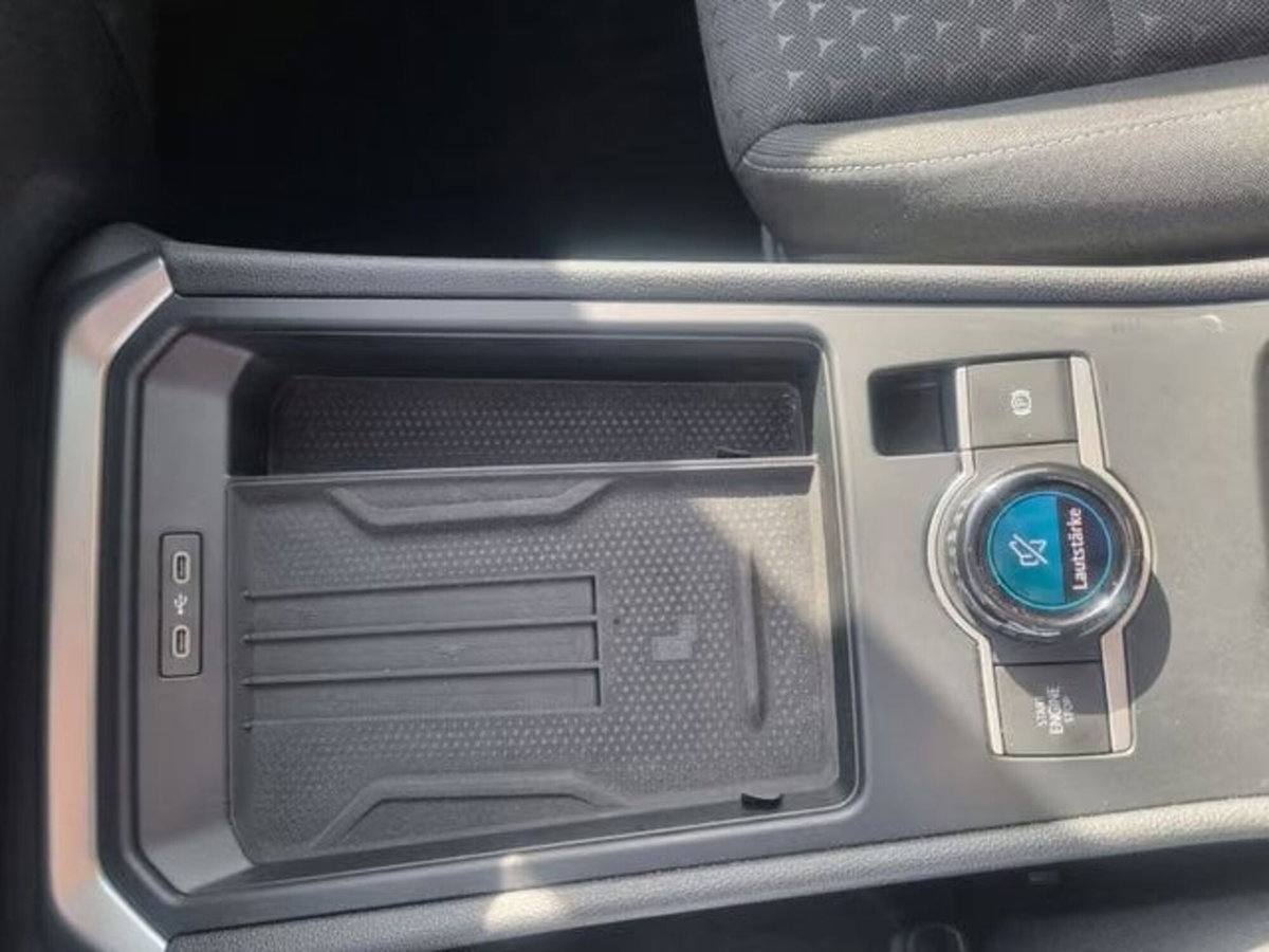 Volkswagen T-Roc 1.5 etsi Life 115cv dsg (15)
