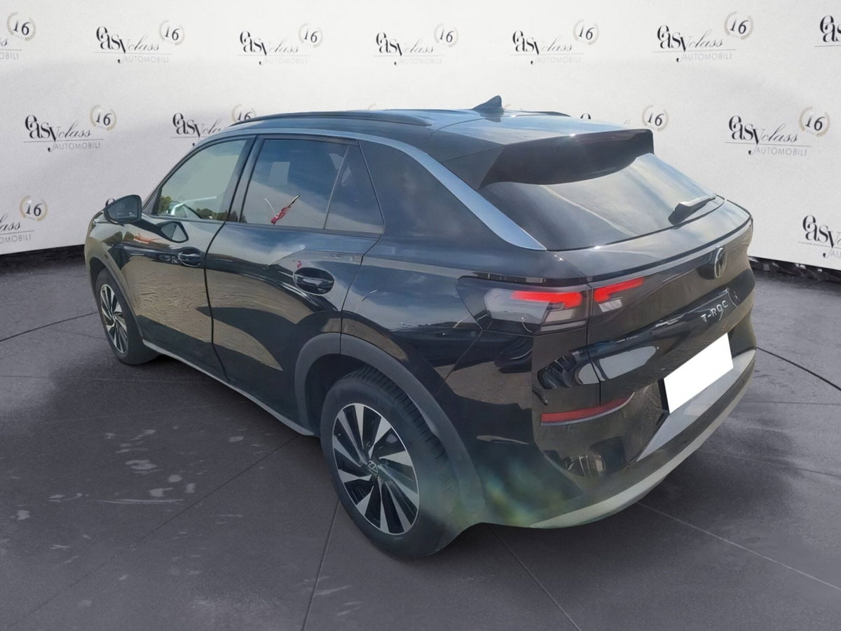 Volkswagen T-Roc 1.5 etsi Life 115cv dsg (4)