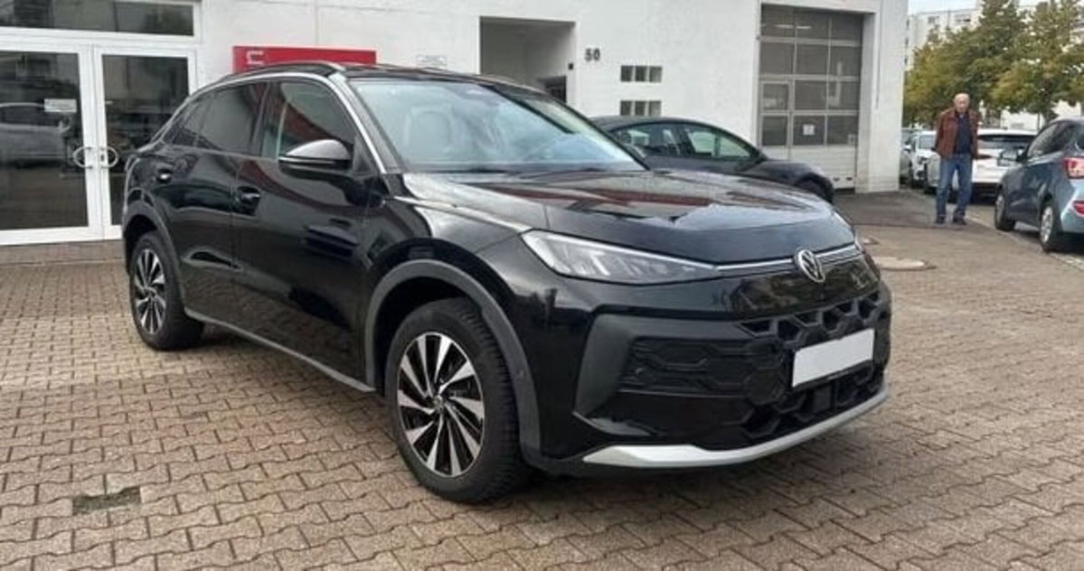 Volkswagen T-Roc 1.5 etsi Life 115cv dsg (2)