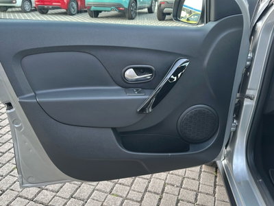 Dacia Sandero Stepway 1.5 Blue dCi 95CV 15th Anniversary (19)