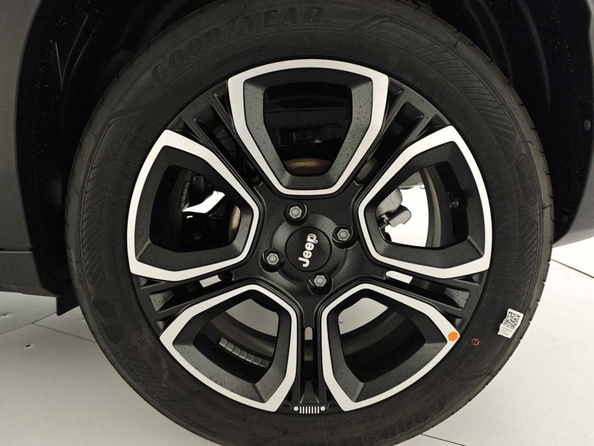 Jeep Avenger full-electric Summit fwd 156cv auto (9)