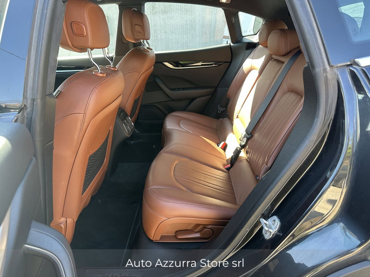 Maserati Levante Levante V6 Diesel AWD Granlusso (15)