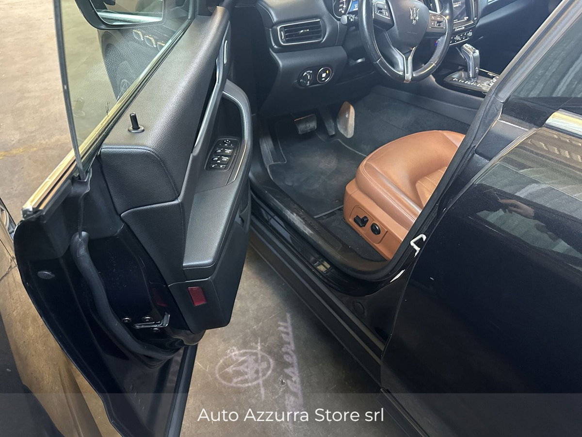 Maserati Levante Levante V6 Diesel AWD Granlusso (7)