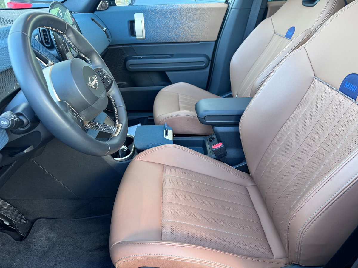 MINI Mini Countryman E Favoured (15)