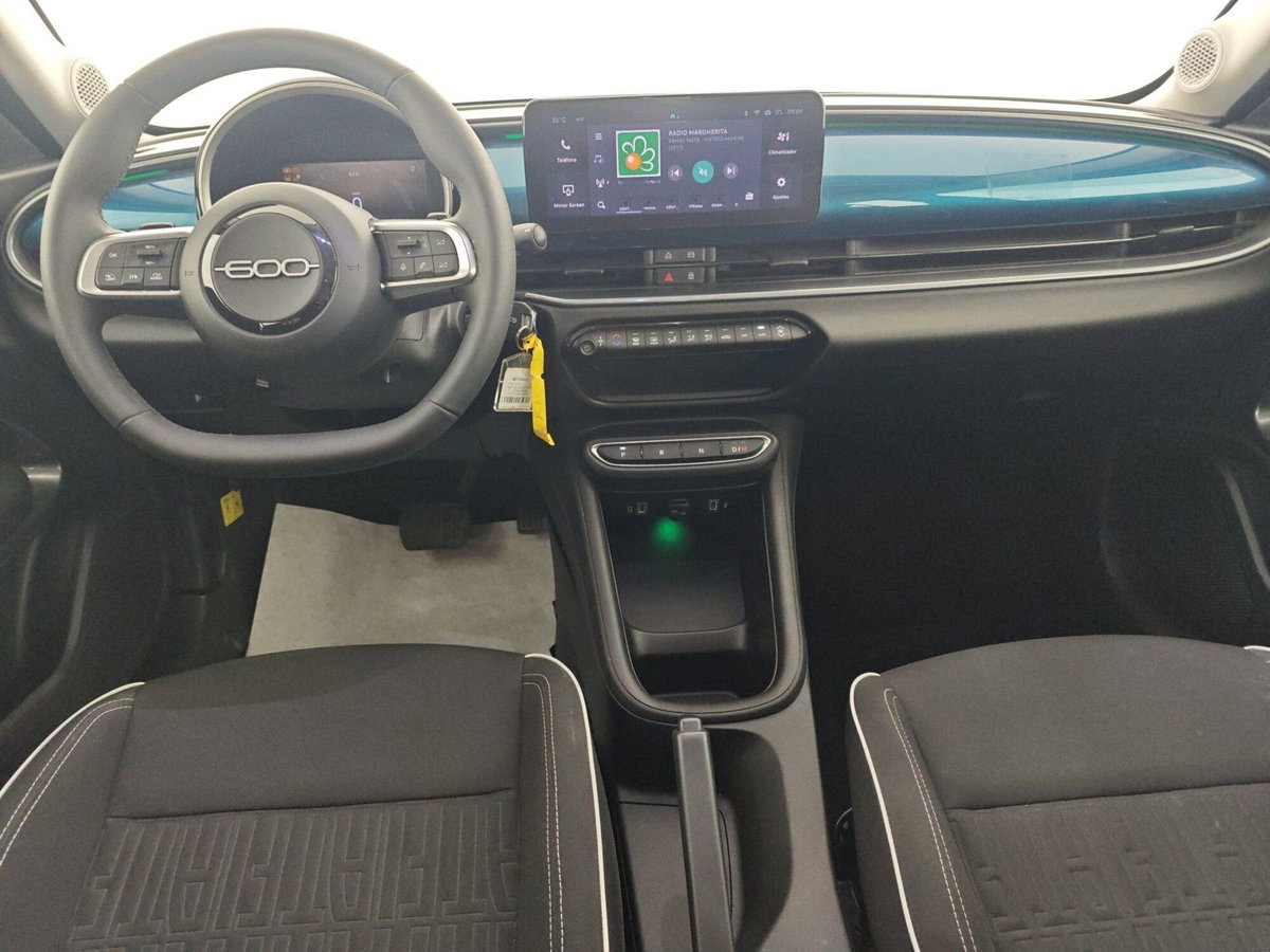 Fiat 600 1.2 hybrid 110cv auto (10)