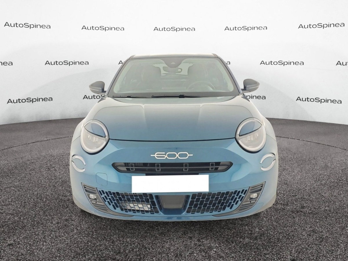Fiat 600 1.2 hybrid 110cv auto (2)