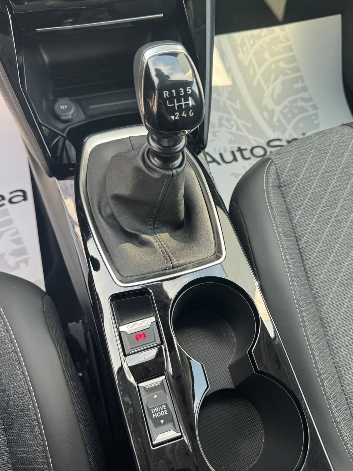 Peugeot 208 PureTech 100 Stop&Start 5 porte Allure (18)