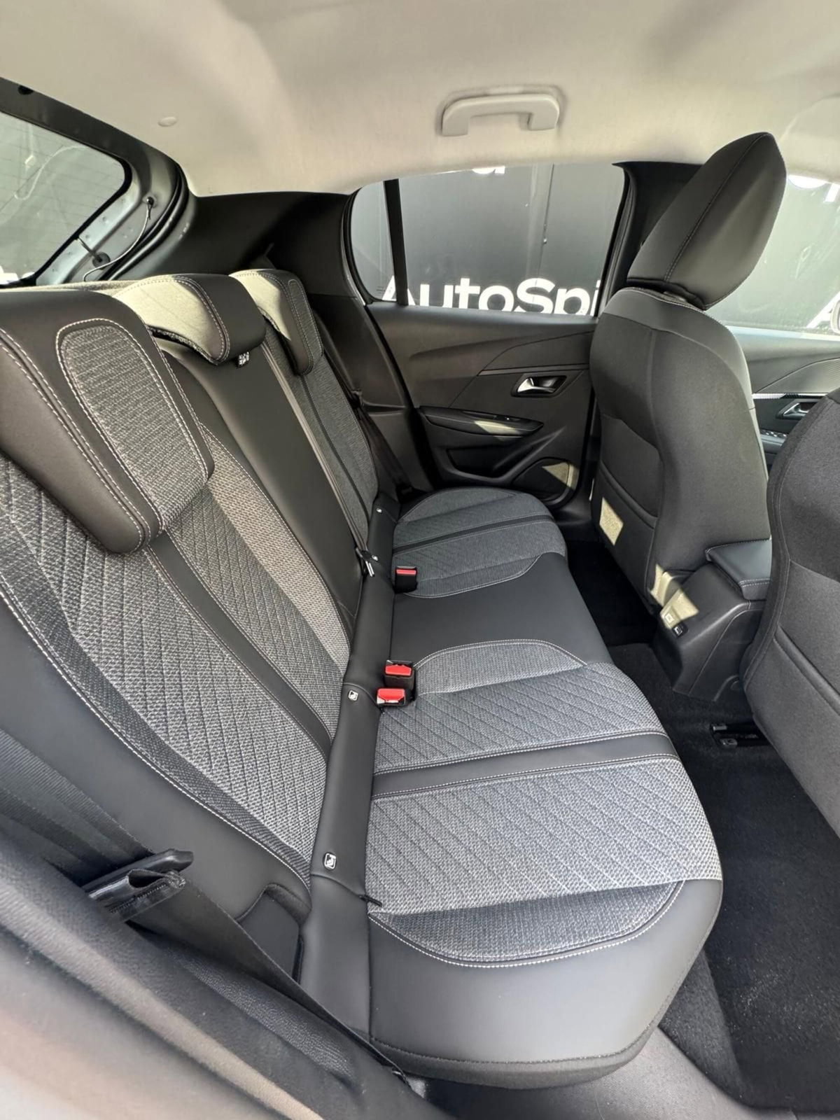 Peugeot 208 PureTech 100 Stop&Start 5 porte Allure (9)