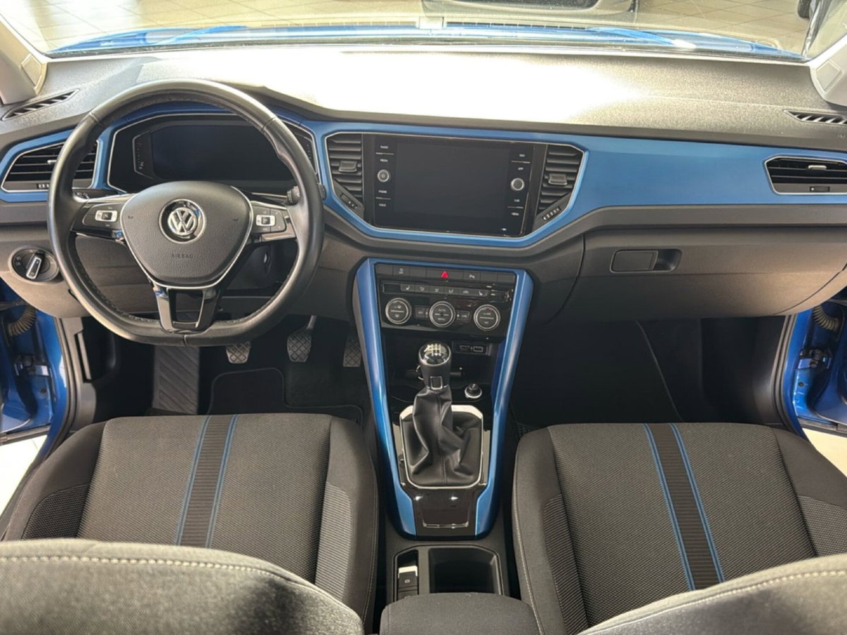 Volkswagen T-Roc 1.0 tsi Style 115cv (13)