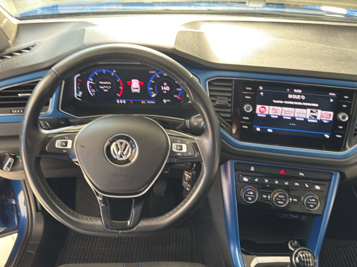 Volkswagen T-Roc 1.0 tsi Style 115cv (17)