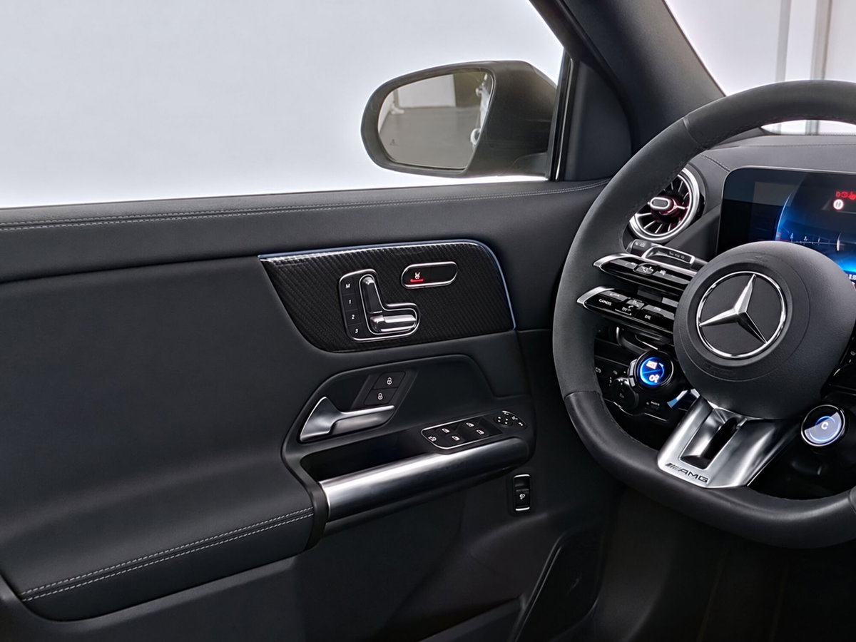 Mercedes-Benz GLA SUV AMG 45 S Premium Plus AMG 4matic+ auto (7)