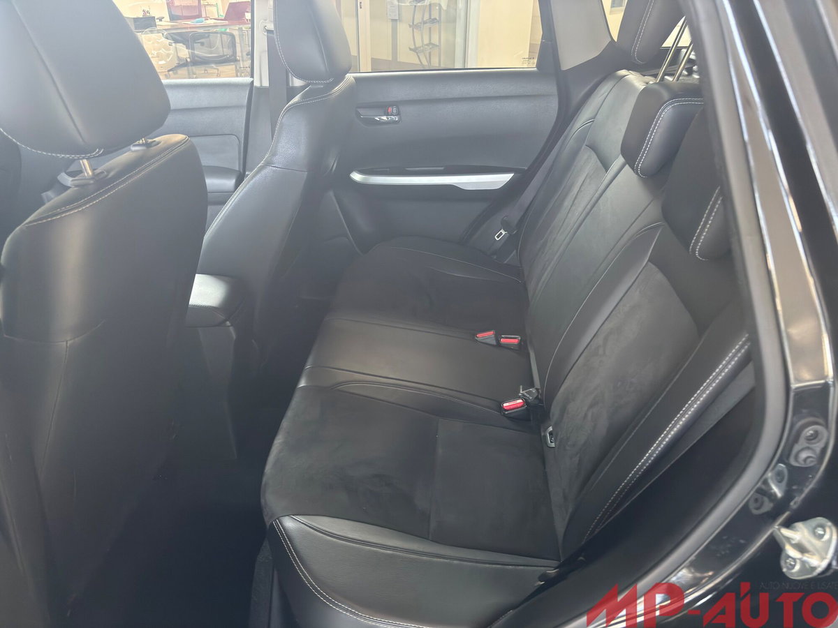 Suzuki Vitara 1.6 DDiS 4WD AllGrip DCT V-Top (16)