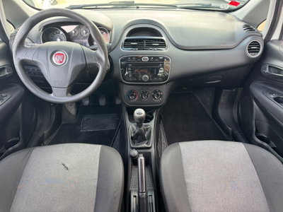 Fiat Punto 1.3 MJT II 75 CV 5 porte Street (12)