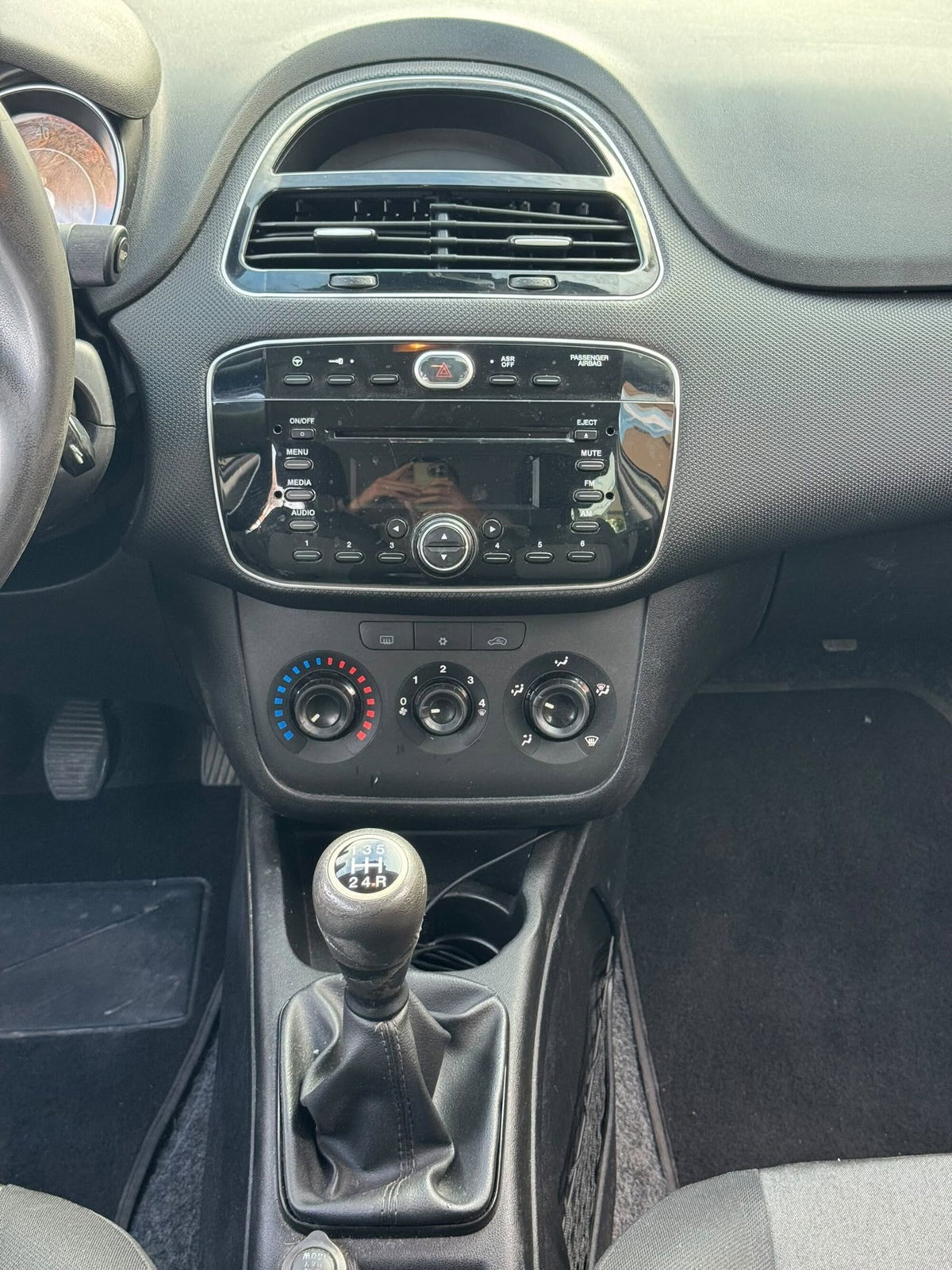 Fiat Punto 1.3 MJT II 75 CV 5 porte Street (13)