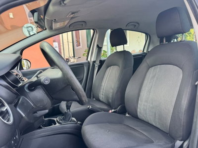 Fiat Punto 1.3 MJT II 75 CV 5 porte Street (6)