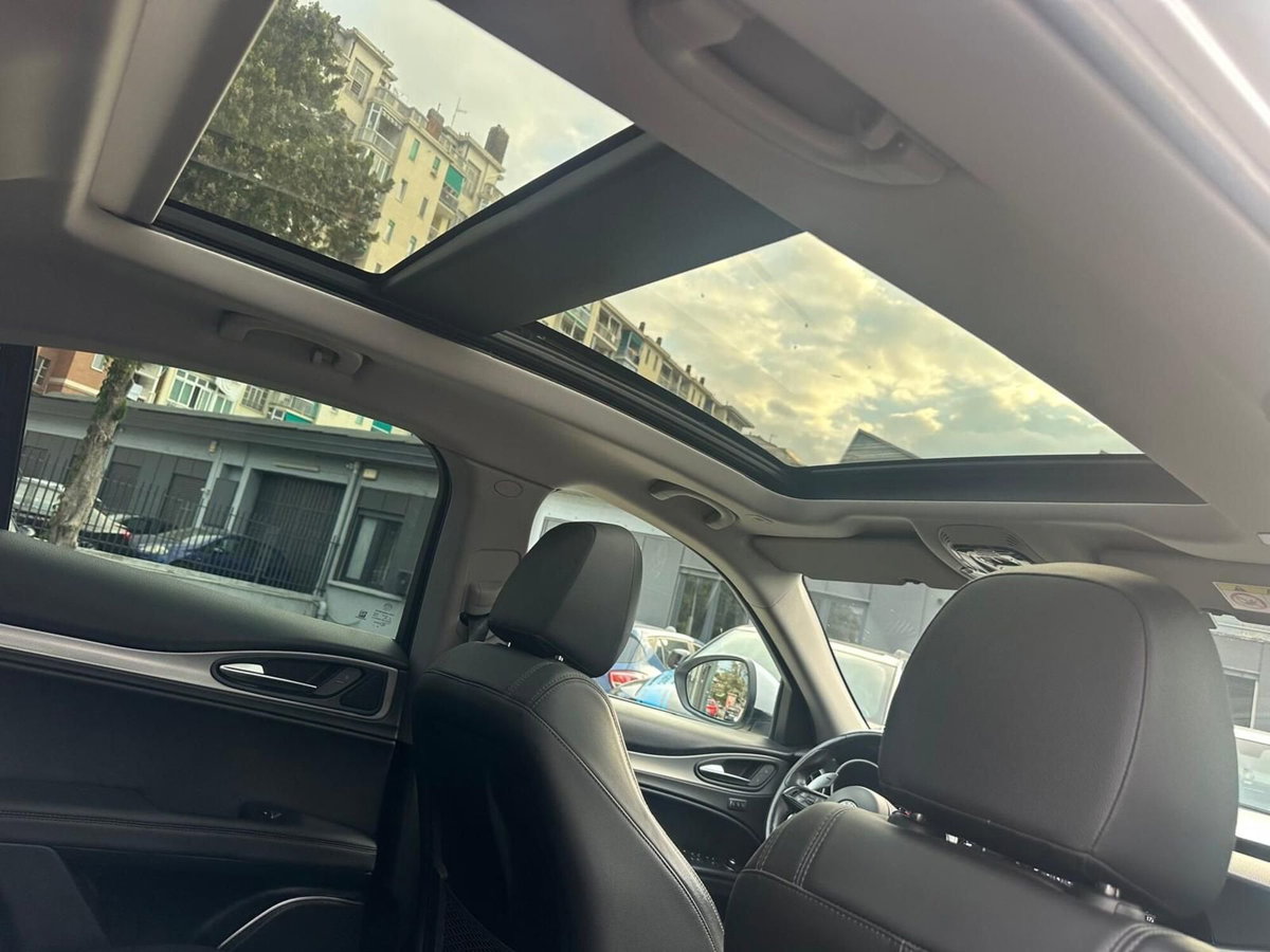 Alfa Romeo Stelvio 2.2 t Veloce Q4 210cv auto (12)