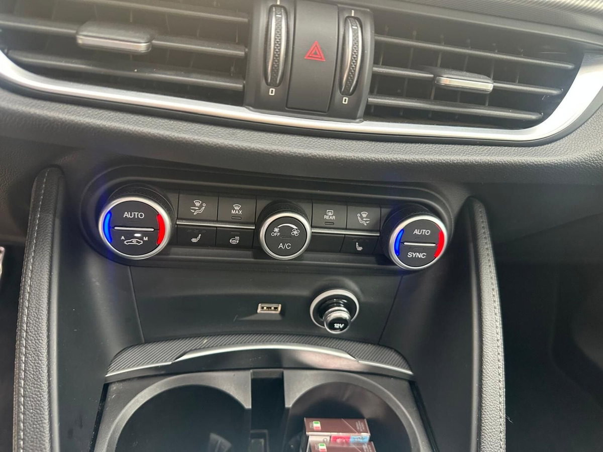 Alfa Romeo Stelvio 2.2 t Veloce Q4 210cv auto (16)