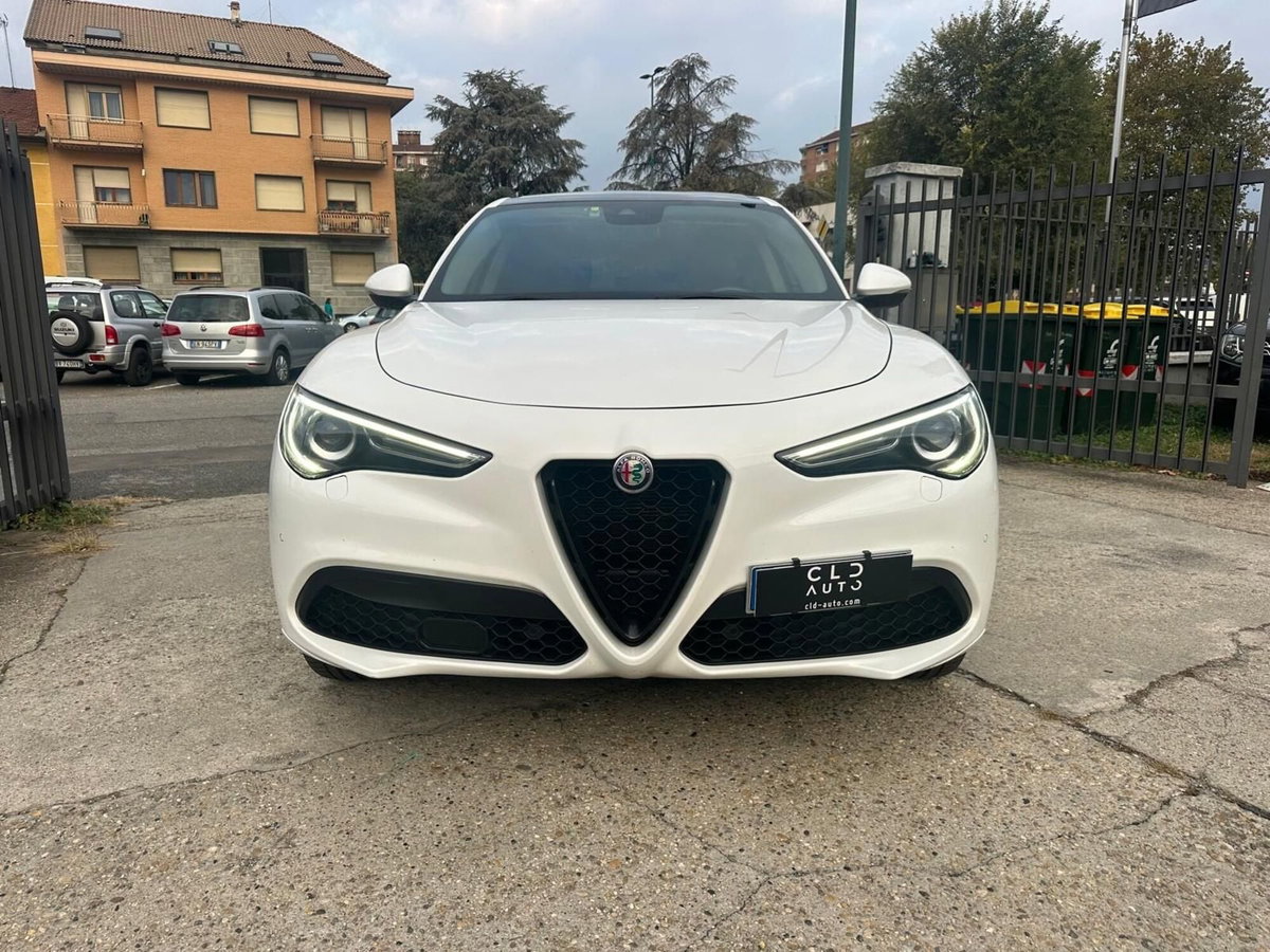 Alfa Romeo Stelvio 2.2 t Veloce Q4 210cv auto (2)