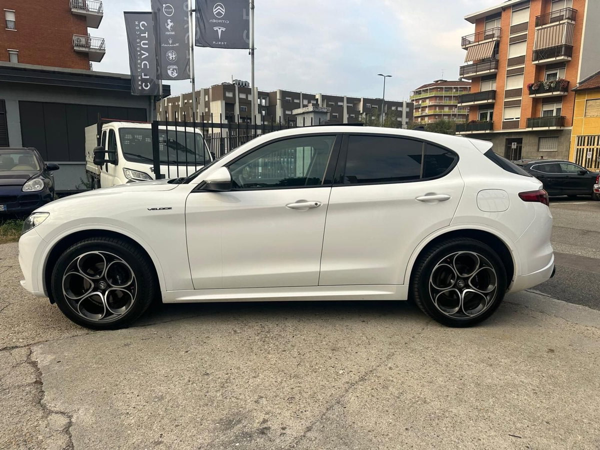 Alfa Romeo Stelvio 2.2 t Veloce Q4 210cv auto (4)