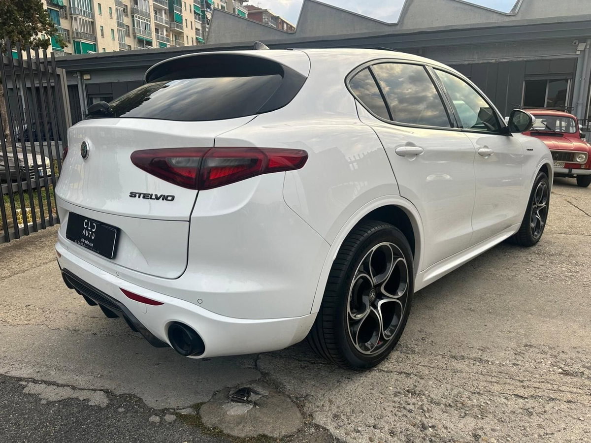 Alfa Romeo Stelvio 2.2 t Veloce Q4 210cv auto (6)
