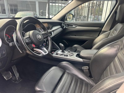 Alfa Romeo Stelvio 2.2 t Veloce Q4 210cv auto (8)