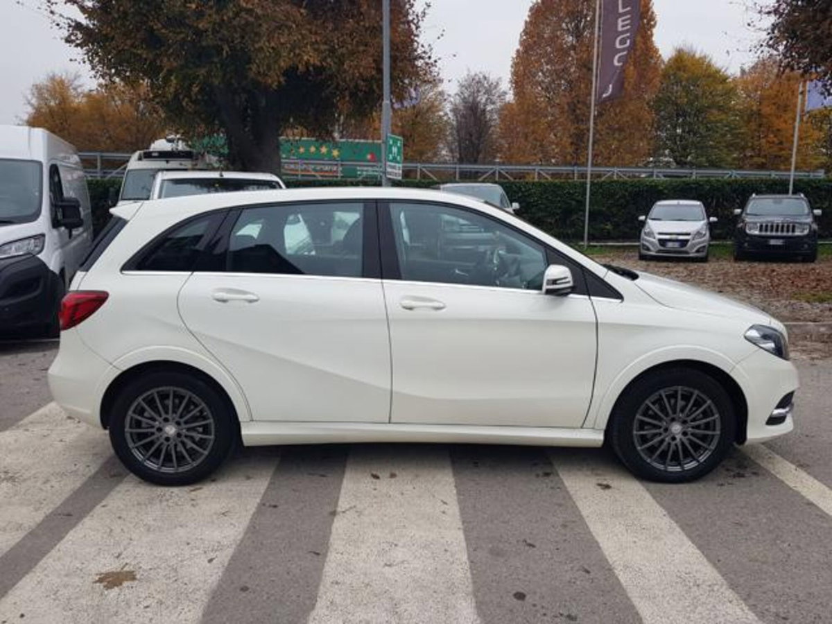 Mercedes-Benz Classe B 250 e Sport (5)