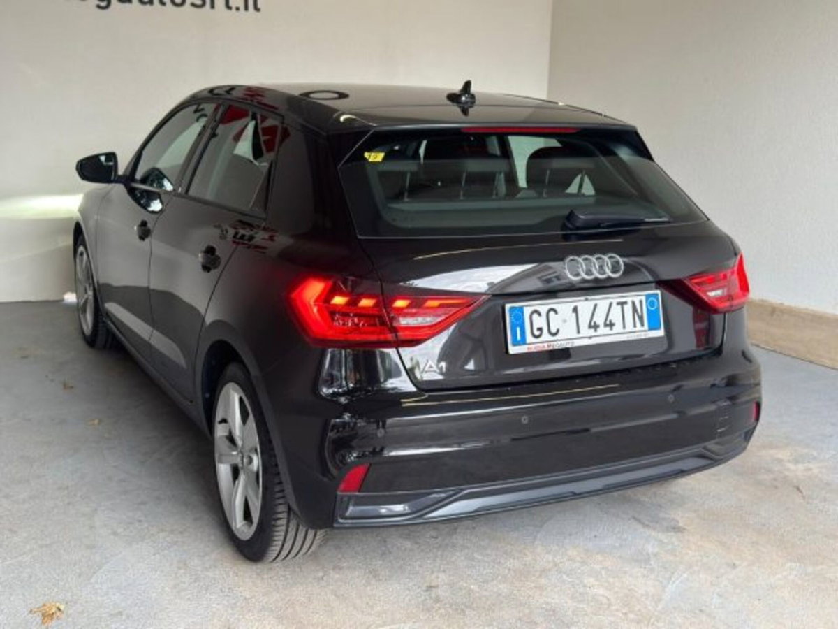 Audi A1 citycarver 30 TFSI Admired (6)