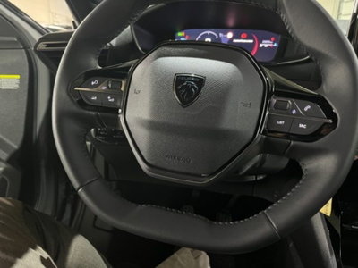 Peugeot 2008 PureTech 100 S&S Allure (9)