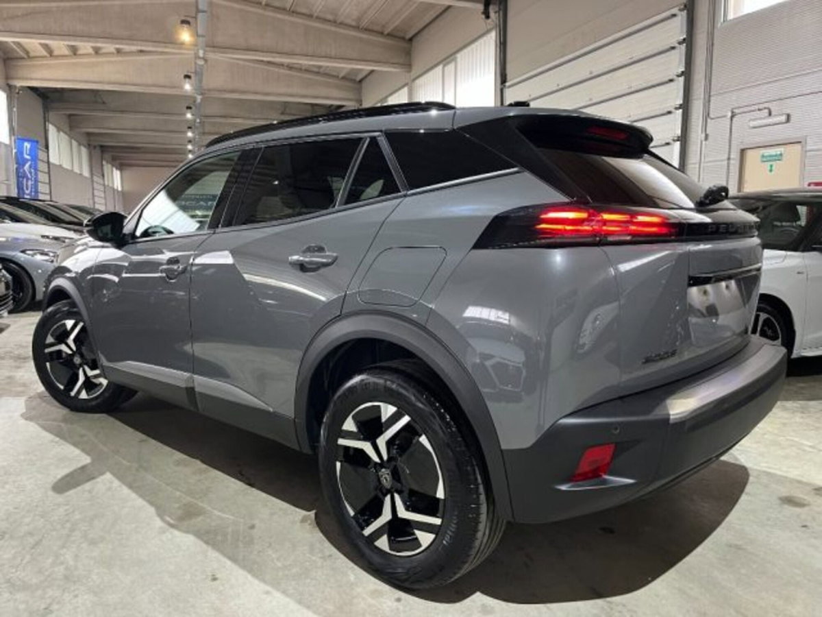 Peugeot 2008 PureTech 100 S&S Allure (4)