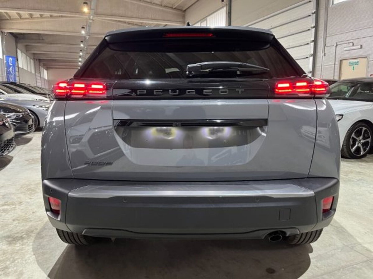 Peugeot 2008 PureTech 100 S&S Allure (5)