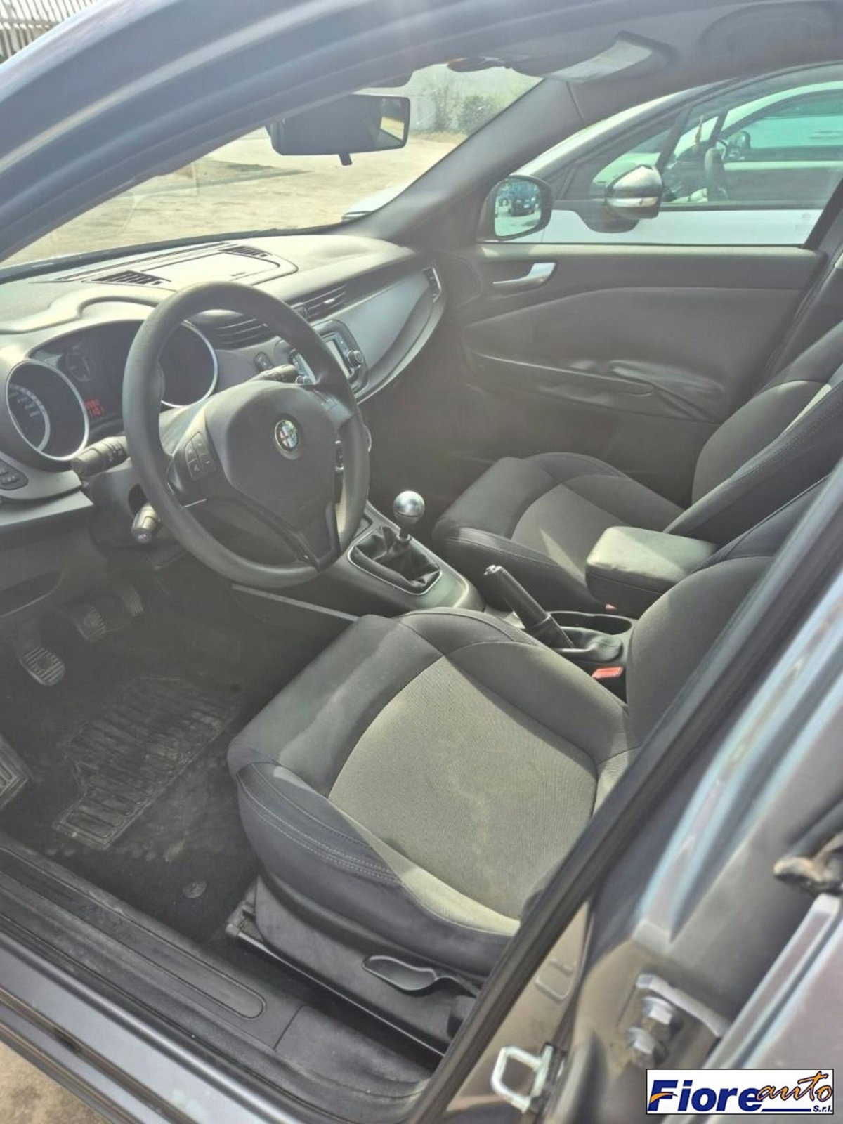 Alfa Romeo Giulietta 1.6 JTDm-2 Distinctive (15)