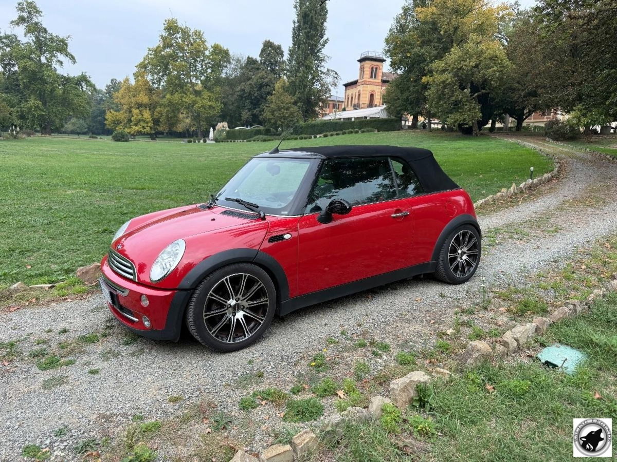 MINI Mini Cabrio 1.6 16V Cooper Cabrio (2)