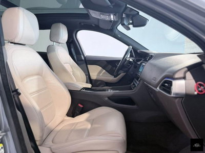 Jaguar F-Pace 2.0 D 180 CV AWD Portfolio (6)