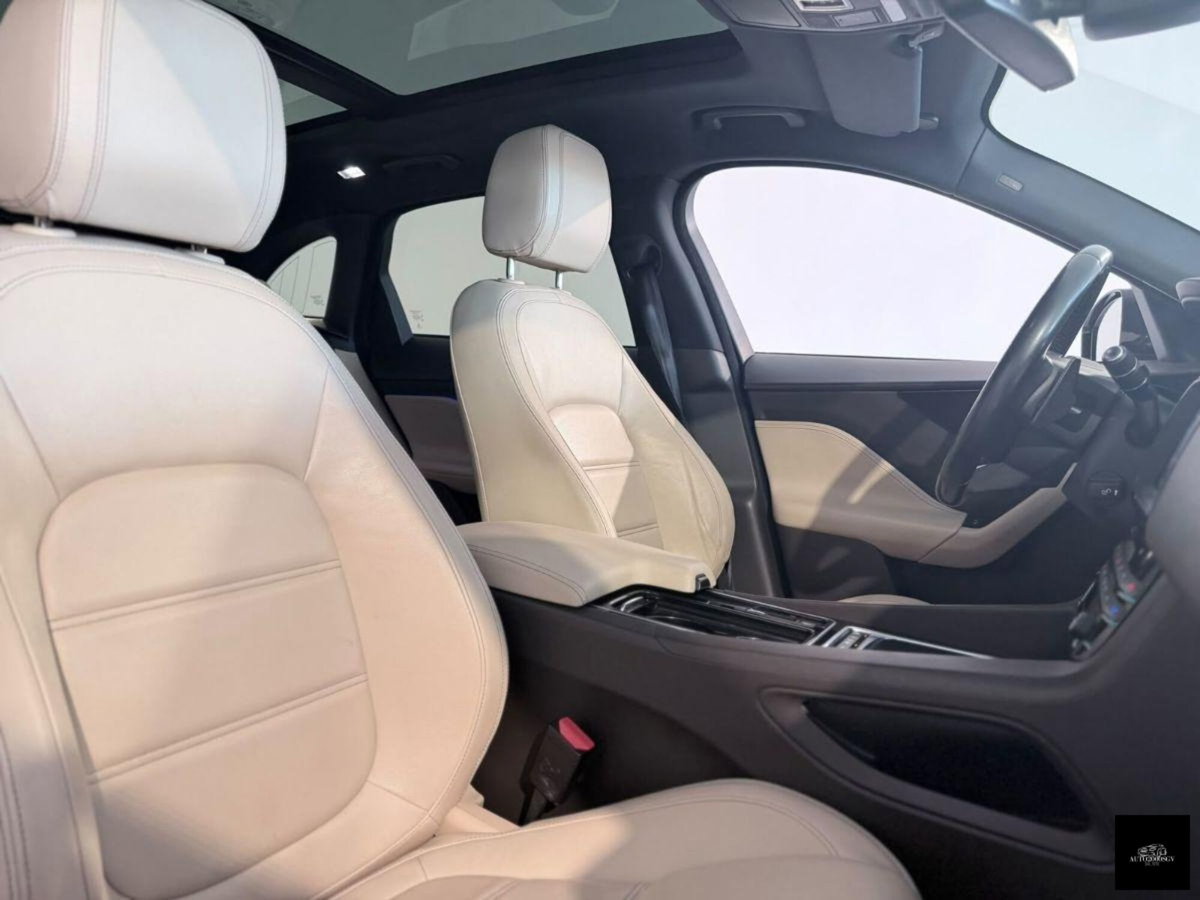 Jaguar F-Pace 2.0 D 180 CV AWD Portfolio (7)