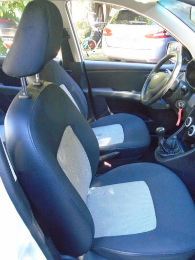 Hyundai i10 1.1 12V Style (16)