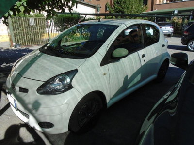Toyota Aygo 1.0 12V VVT-i 5 porte Now Connect usata