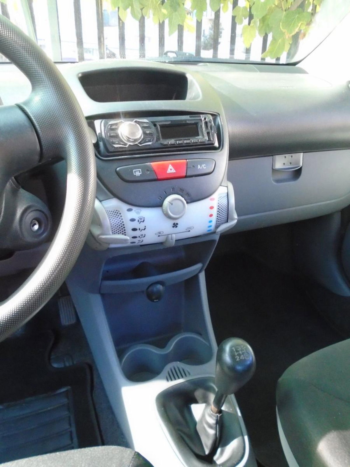 Toyota Aygo 1.0 12V VVT-i 5 porte Now Connect (10)
