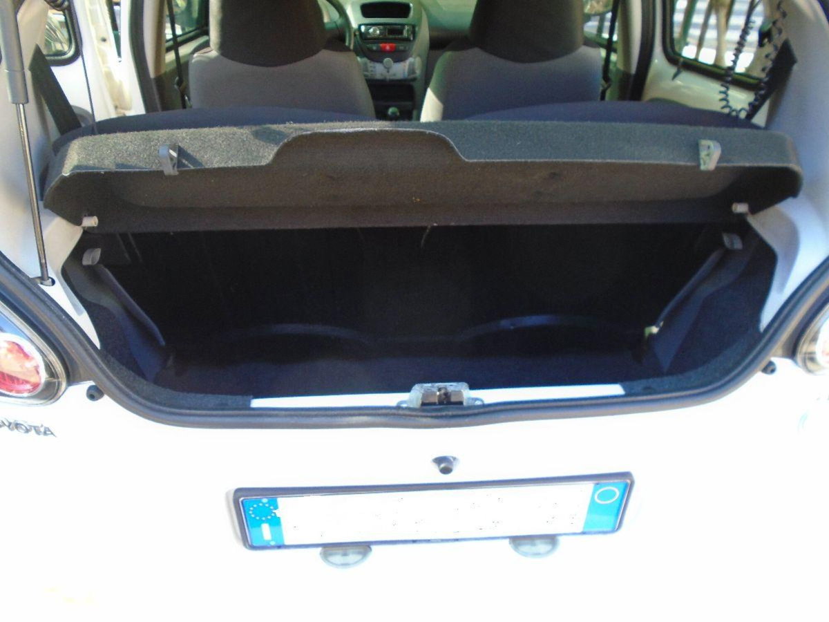 Toyota Aygo 1.0 12V VVT-i 5 porte Now Connect (19)