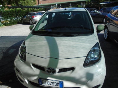 Toyota Aygo 1.0 12V VVT-i 5 porte Now Connect (5)