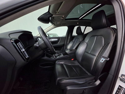 Volvo XC40 D4 AWD Geartronic Inscription (10)