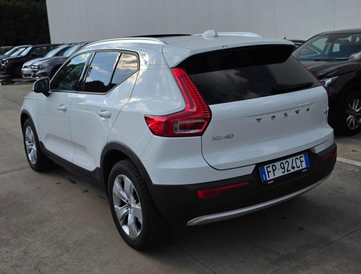 Volvo XC40 D4 AWD Geartronic Inscription (6)